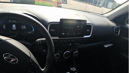 2024 Hyundai VENUE SEL
