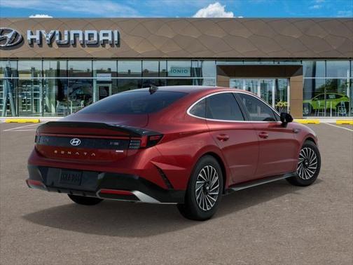 2025 Hyundai SONATA Hybrid SEL