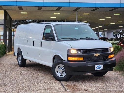 2025 Chevrolet Express 2500 Work Van