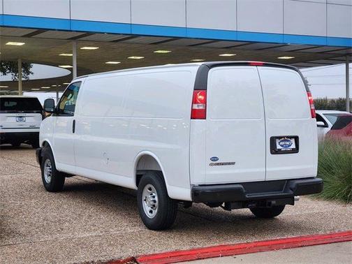 2025 Chevrolet Express 2500 Work Van