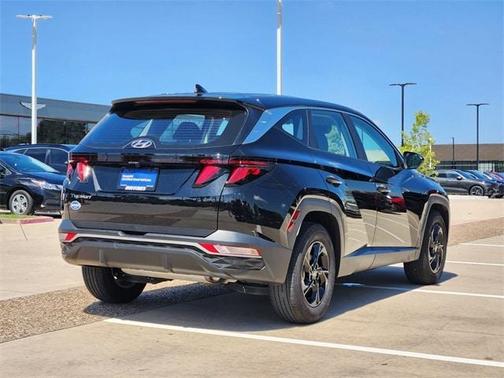 2024 Hyundai TUCSON SE