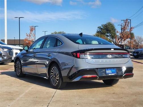 2025 Hyundai SONATA Hybrid Limited