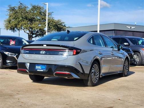 2025 Hyundai SONATA Hybrid Limited