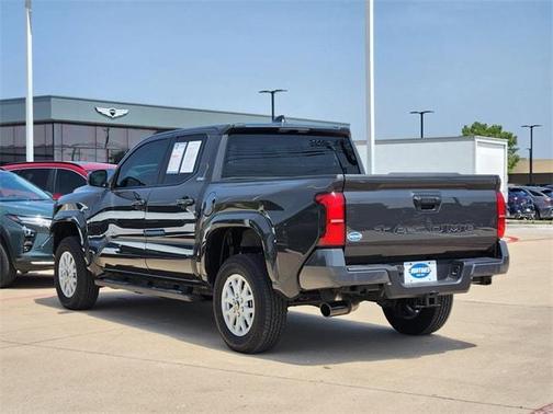 2024 Toyota Tacoma SR5