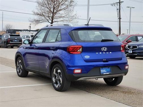 2025 Hyundai VENUE Limited