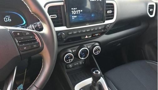 2025 Hyundai VENUE Limited