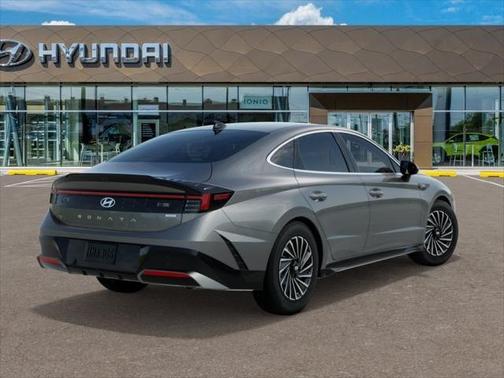 2025 Hyundai SONATA Hybrid SEL