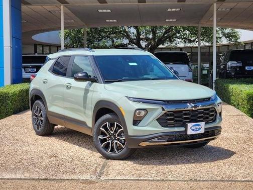 Green 2026 Chevrolet Trailblazer ACTIV