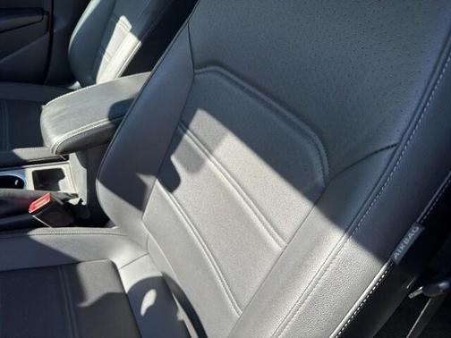 2022 Volkswagen Passat 2.0T R-Line