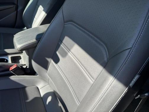 2022 Volkswagen Passat 2.0T R-Line