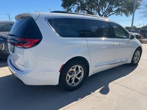 2022 Chrysler Pacifica Limited