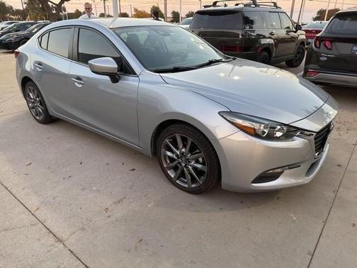 2018 Mazda Mazda3 Touring