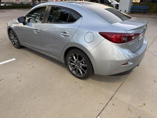 2018 Mazda Mazda3 Touring