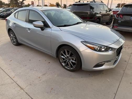 2018 Mazda Mazda3 Touring