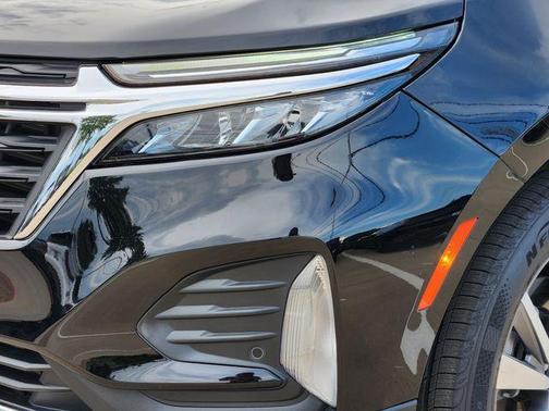 Black Metallic 2022 Chevrolet Equinox 1LT