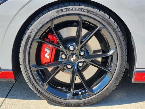 2025 Hyundai ELANTRA N Base