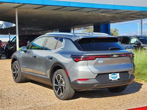 2026 Chevrolet Equinox EV LT 2