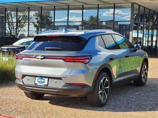 2026 Chevrolet Equinox EV LT 2