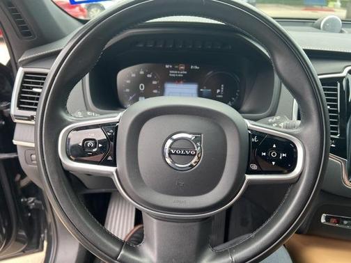 2021 Volvo XC90 Recharge Plug-In Hybrid T8 Inscription 7 Passenger