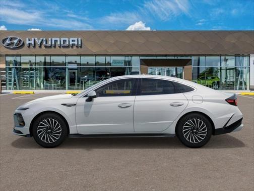 2025 Hyundai SONATA Hybrid Limited