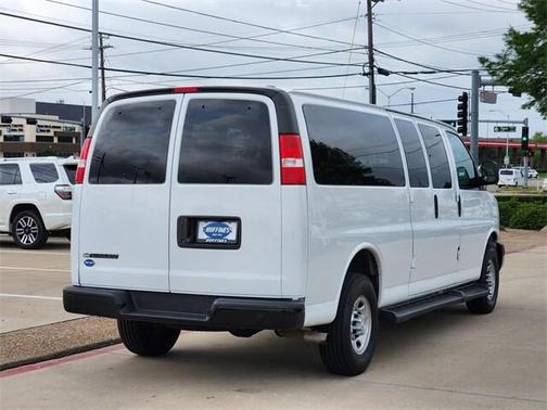 2022 Chevrolet Express 3500 LS