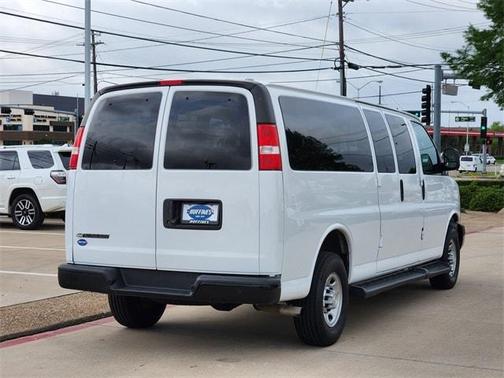 2022 Chevrolet Express 3500 LS