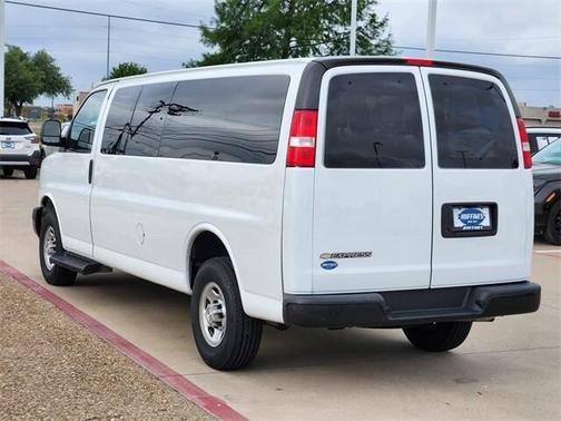 2022 Chevrolet Express 3500 LS