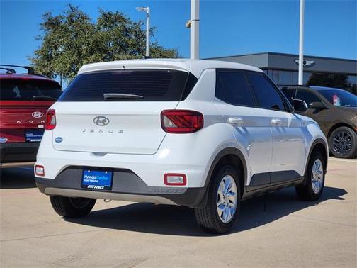 2025 Hyundai VENUE SE