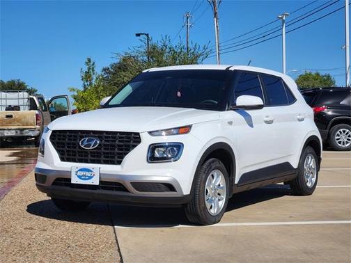 2025 Hyundai VENUE SE