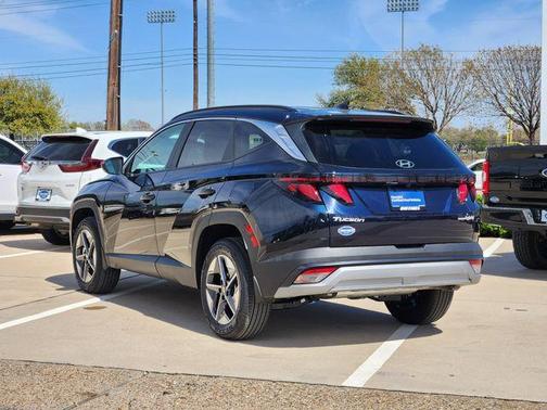 2026 Hyundai TUCSON Hybrid SEL