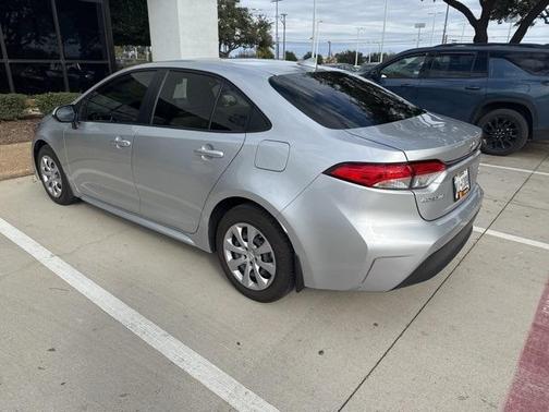 2025 Toyota Corolla Hybrid LE
