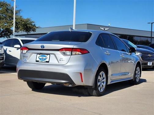 2025 Toyota Corolla Hybrid LE