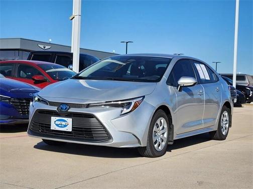 2025 Toyota Corolla Hybrid LE
