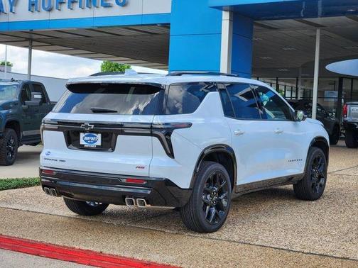 Polar White 2026 Chevrolet Traverse RS