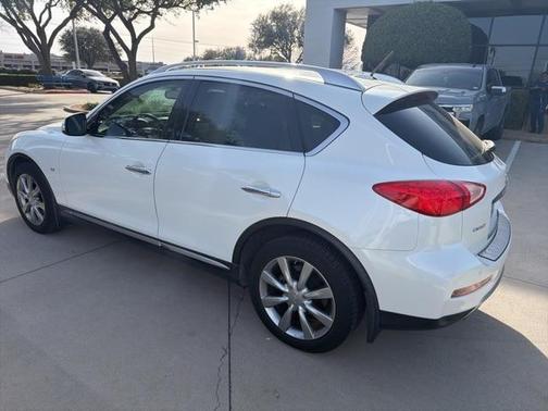 2016 INFINITI QX50 Base