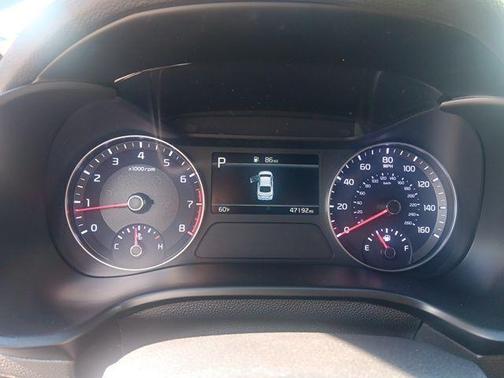 Snow White Pearl 2023 Kia Forte GT