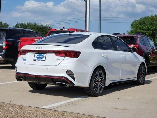 Snow White Pearl 2023 Kia Forte GT