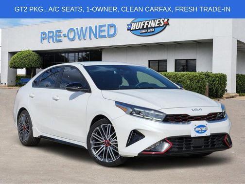 Snow White Pearl 2023 Kia Forte GT