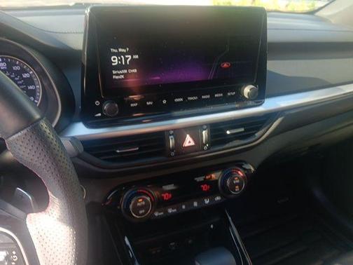 Snow White Pearl 2023 Kia Forte GT