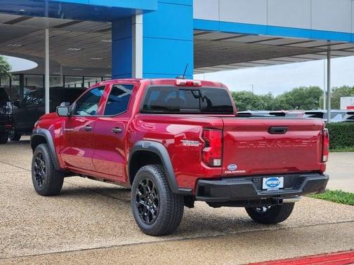 Radiant Red 2026 Chevrolet Colorado Trail Boss
