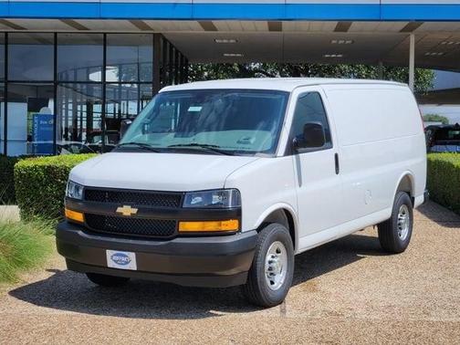 Summit White 2026 Chevrolet Express 2500 Work Van