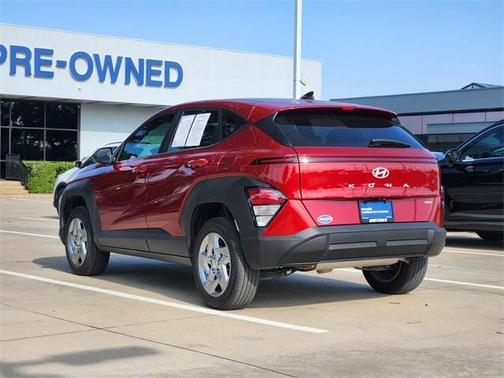 2024 Hyundai KONA SE