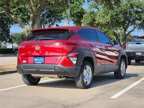 2024 Hyundai KONA SE