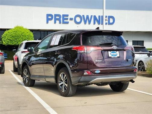 2018 Toyota RAV4 XLE