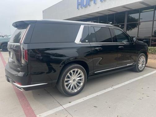 2023 Cadillac Escalade ESV Premium Luxury