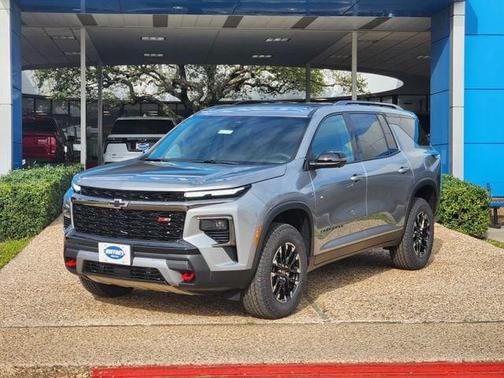 Sterling Gray Metallic 2026 Chevrolet Traverse Z71