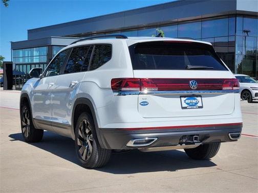 2024 Volkswagen Atlas 2.0T SE w/Technology