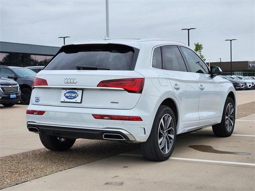 2022 Audi Q5 45 S line quattro Premium