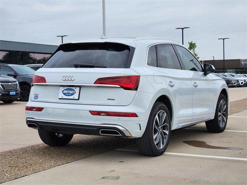 2022 Audi Q5 45 S line quattro Premium