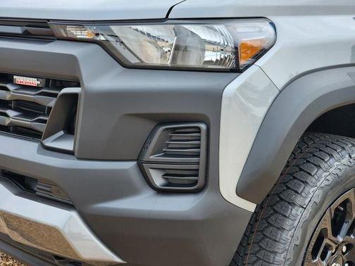 Sterling Gray Metallic 2026 Chevrolet Colorado Trail Boss